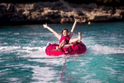 Jobe Rumble Funtube Hot Pink - 1 Persoons 7 Jobe Rumble Funtube Hot Pink - 1 Persoons -Sportuitrusting 230120003 actionshot 4 big resultaat