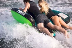 Jobe Revolve Funtube - 2 Persoons 13 Jobe Revolve Funtube - 2 Persoons -Sportuitrusting 230220001 actionshot 2 big resultaat