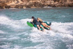 Jobe Revolve Funtube - 2 Persoons 12 Jobe Revolve Funtube - 2 Persoons -Sportuitrusting 230220001 actionshot 3 big resultaat