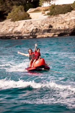 Jobe Chaser Funtube - 2 Persoons -Sportuitrusting 230220002 actionshot 4 big resultaat