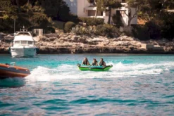 Jobe Revolve Funtube - 3 Persoons -Sportuitrusting 230320001 actionshot 5 big resultaat