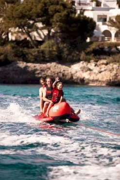 Jobe Chaser Funtube - 3 Persoons -Sportuitrusting 230320002 actionshot 4 big resultaat