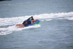 Jobe Tornado Funtube - 3 Persoons -Sportuitrusting 230320007 actionshot 5 big resultaat