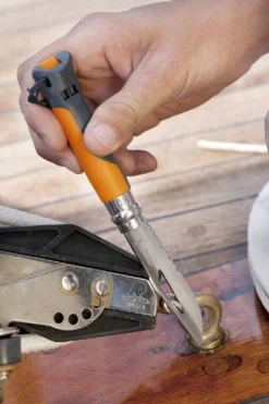 Opinel N°08 Outdoor Zakmes - Oranje -Sportuitrusting 3123840015779 opinel outdoor 8 oranje sfeer6 resultaat