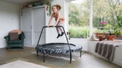EXIT TOYS Exit Tiggy Junior Trampoline Met Beugel - Ø 140 Cm - Zwart -Sportuitrusting 675 1200 exit 10 00 75 00 int 6