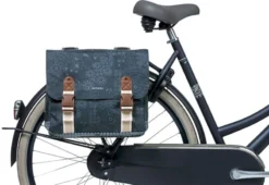Basil Boheme Dubbele Fietstas - 35 Liter - Blauw -Sportuitrusting 900 1348 b op de fiets