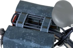 Basil Boheme Dubbele Fietstas - 35 Liter - Blauw -Sportuitrusting 900 1348 b op de fiets 2