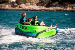Jobe Lunar Funtube - 3 Persoons -Sportuitrusting 900 1350 230320008 actionshot 2 big