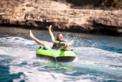 Jobe Rumble Funtube Pakket - 1 Persoons -Sportuitrusting 900 1350 238820001 actionshot 2 big