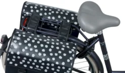 Basil Urban Load Dubbele Fietstas - 48/53 Liter - Zwart/Wit -Sportuitrusting 900 1350 basil urban load dubbele fietstas 48 53 liter zwar 6