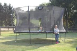 EXIT TOYS Exit Silhouette Trampoline Met Net - Ø 366 Cm - Zwart 20 EXIT TOYS Exit Silhouette Trampoline Met Net - Ø 366 Cm - Zwart -Sportuitrusting exit 12 93 12 00 int 12 resultaat